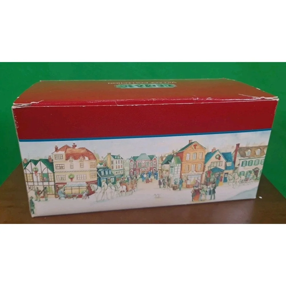 1998 Lemax Village Collection‎ Dickens Village Porcelain Table Piece Cool Wheels